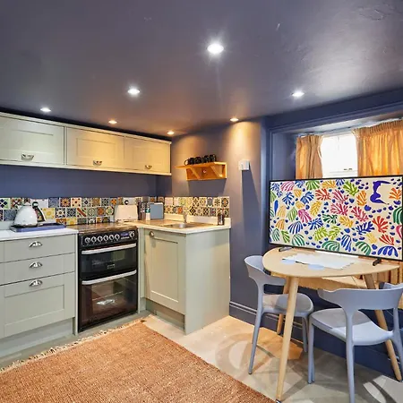 Host & The Mulgrave House *